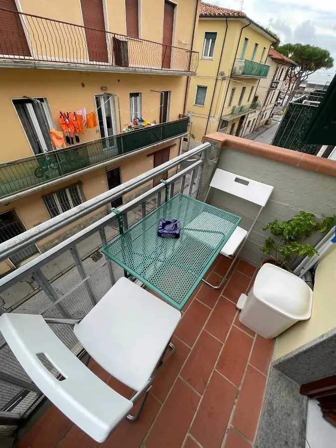 La Brezza Viareggina A 500 Mt Dal Mare, Dal Carnevale E Dagli Stabilimenti Balneari Apartment Viareggio